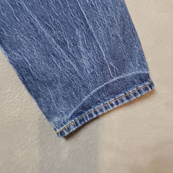 Levi 502 Jeans - Size 36 Medium wash - Picture 11 of 15